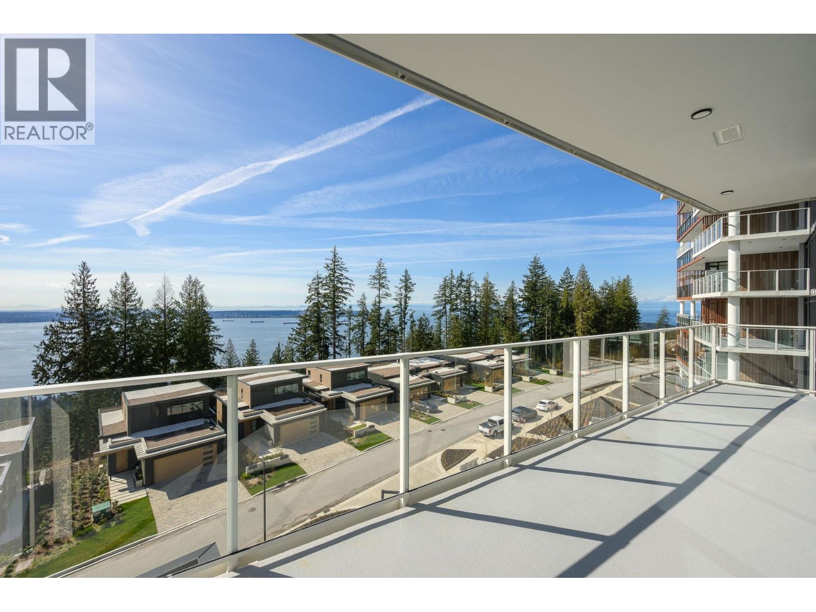 605 3963 UPLANDS WAY, West Vancouver