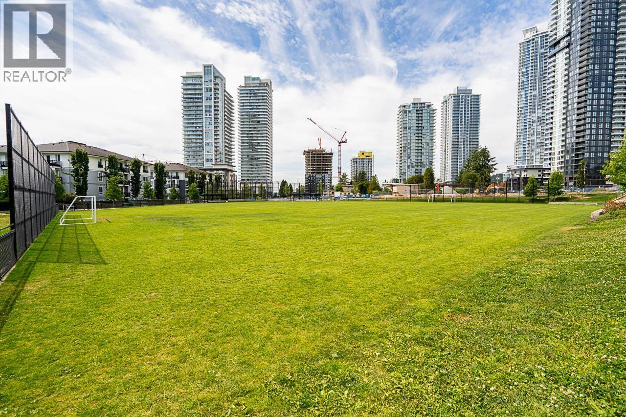 313 553 FOSTER AVENUE, Coquitlam