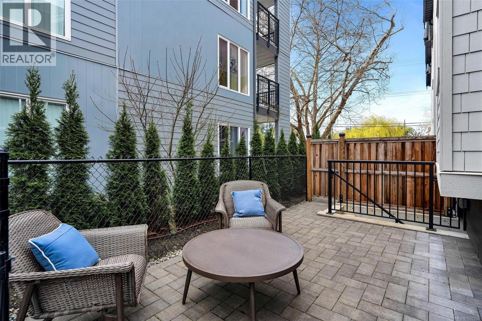 #4 10145 FIFTH ST - 34