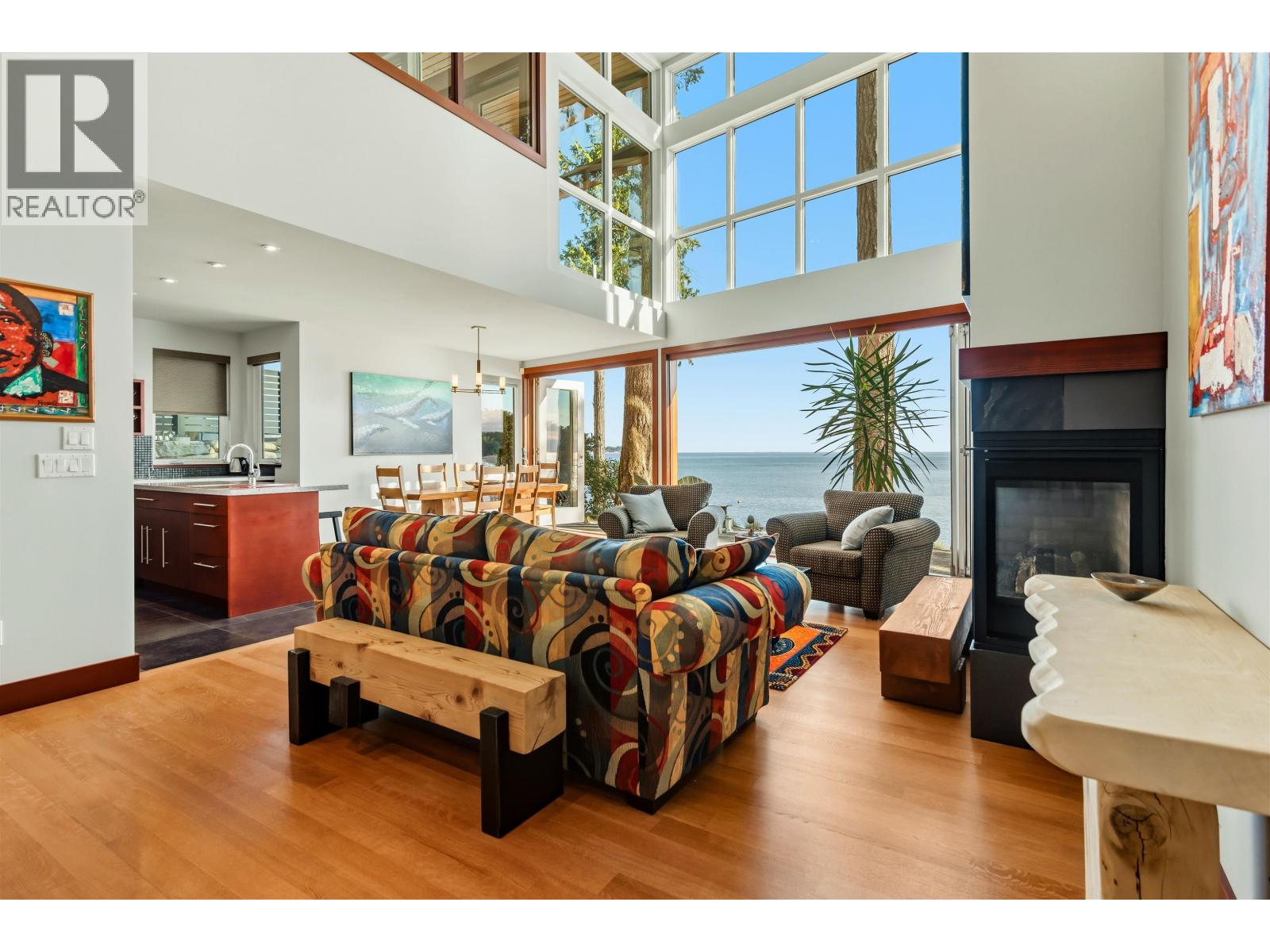 6085 SILVERSTONE LANE, Sechelt