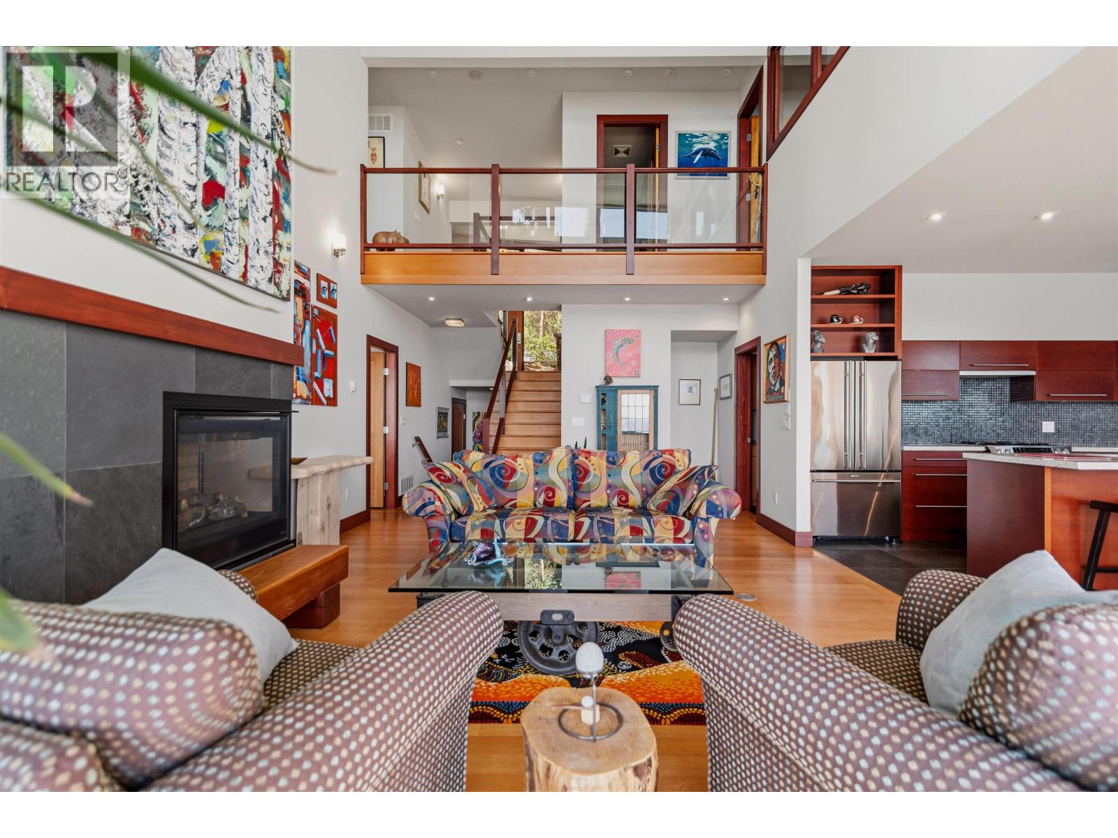 6085 SILVERSTONE LANE, Sechelt