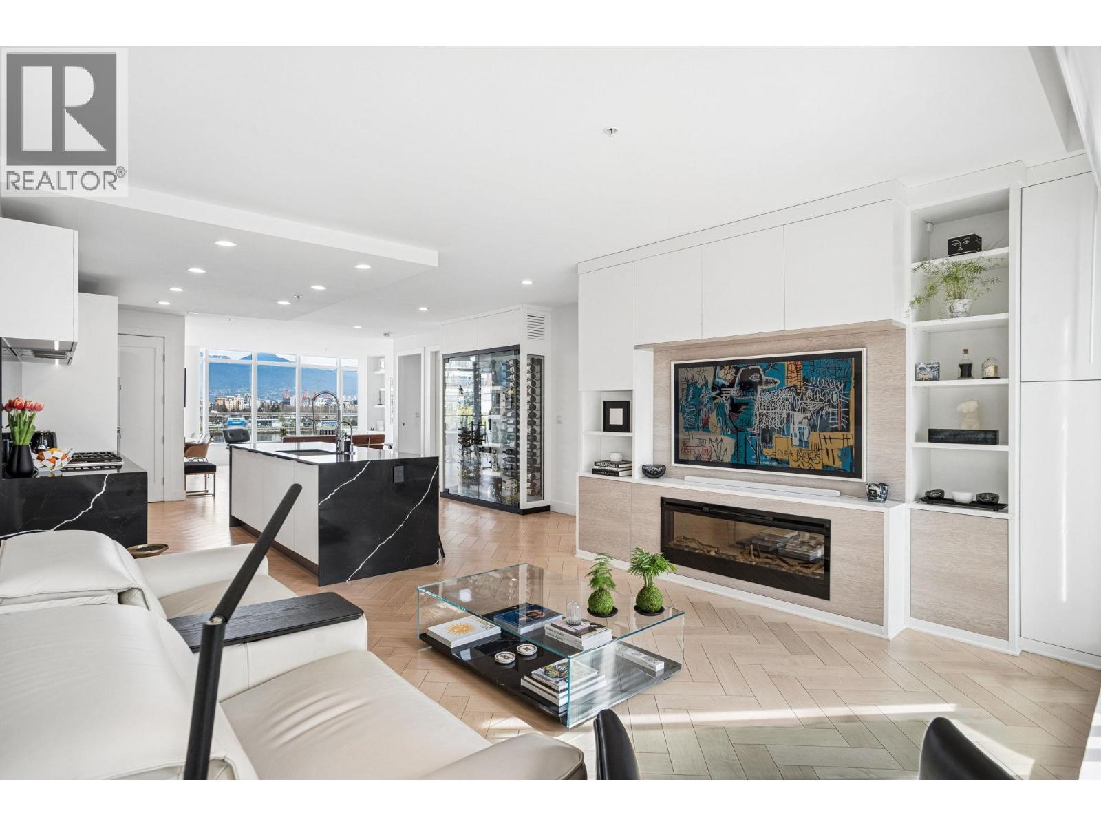 501 138 ATHLETES WAY, Vancouver