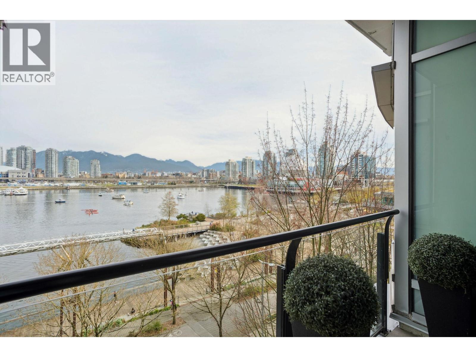 501 138 ATHLETES WAY, Vancouver