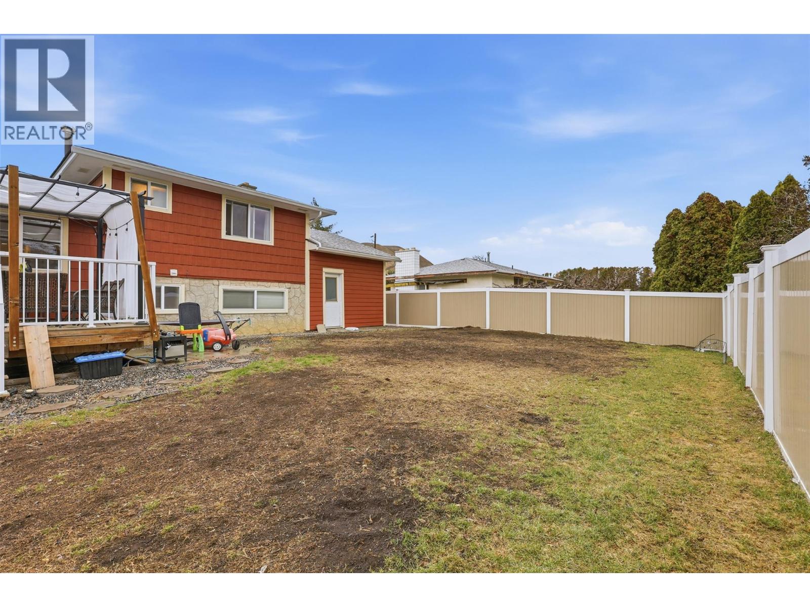 2569 CRESTLINE PLACE - 40