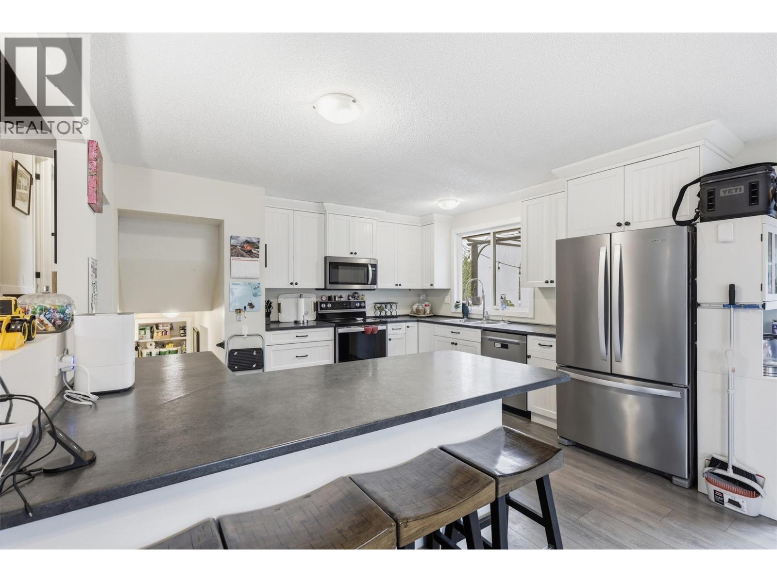 2569 CRESTLINE PLACE - 11