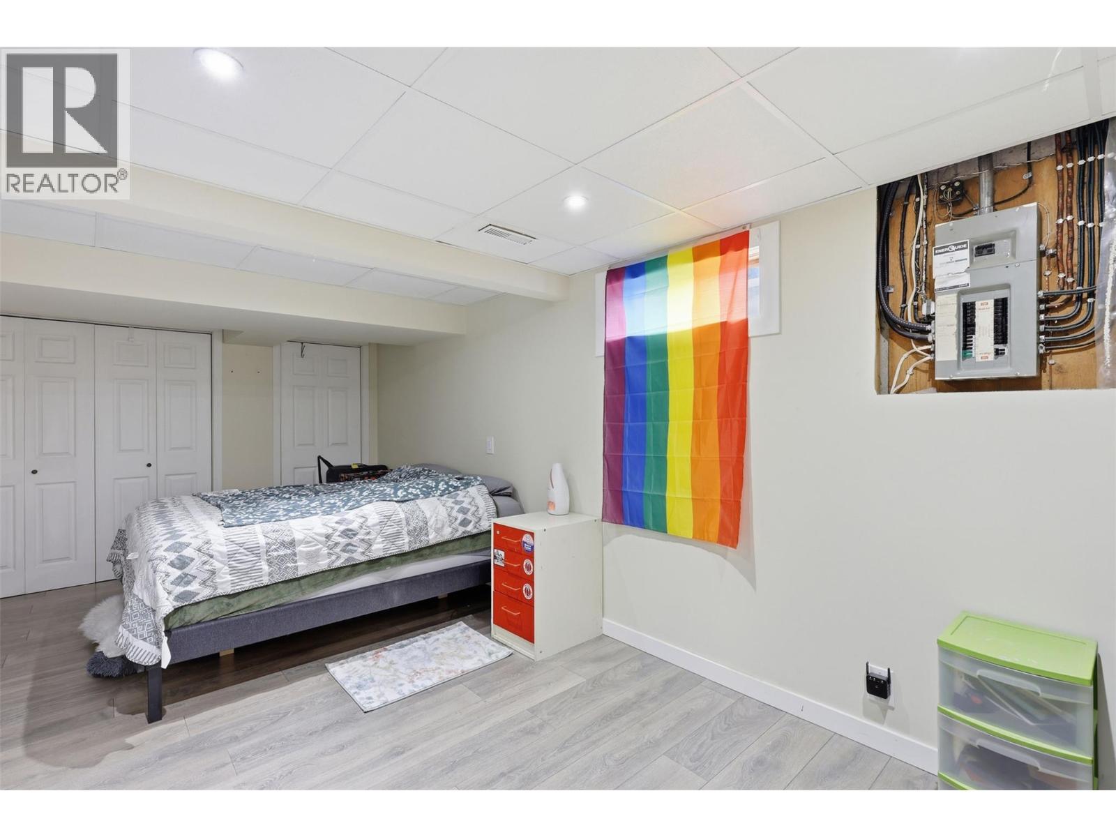 2569 CRESTLINE PLACE - 36