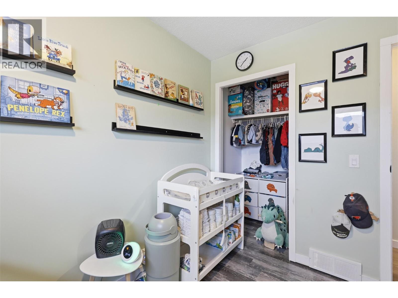 2569 CRESTLINE PLACE - 24