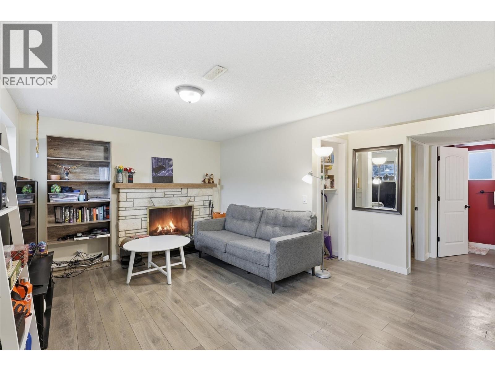 2569 CRESTLINE PLACE - 29