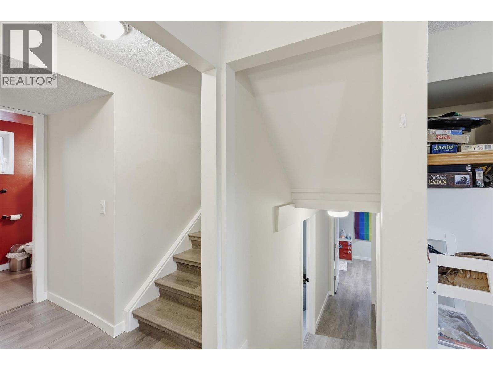 2569 CRESTLINE PLACE - 27