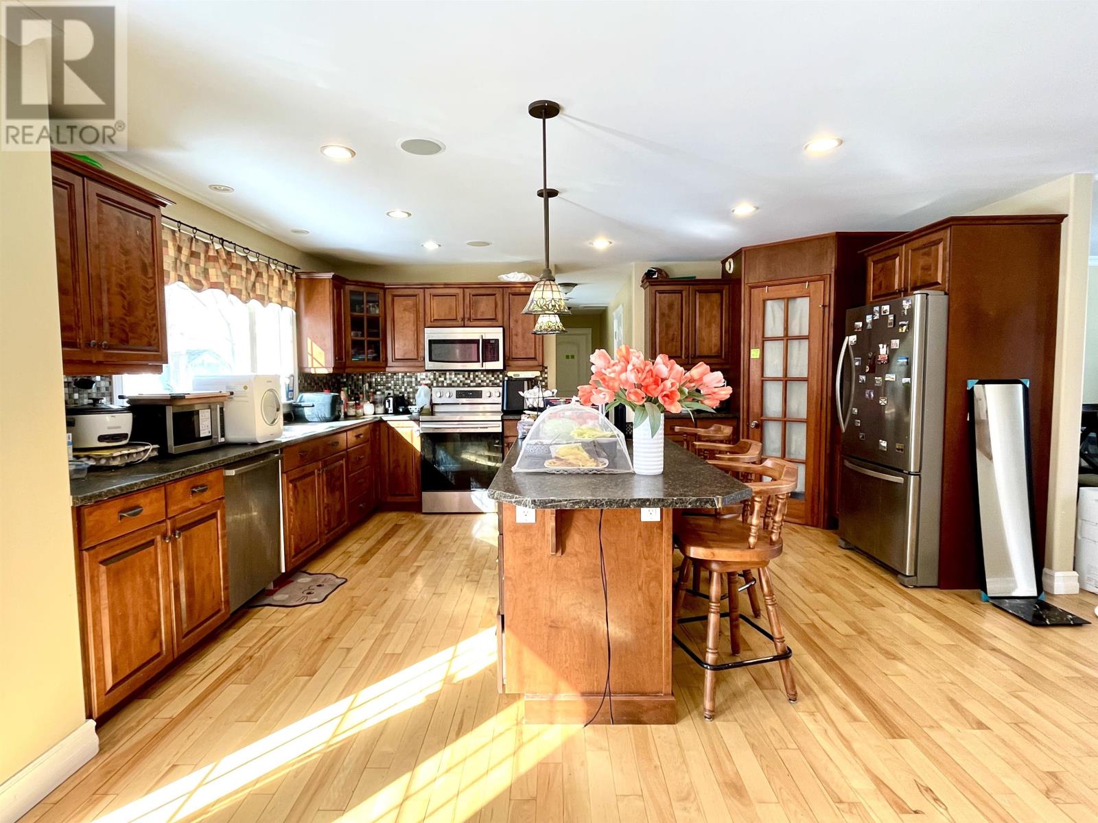 30 MACARTHUR DRIVE - 13