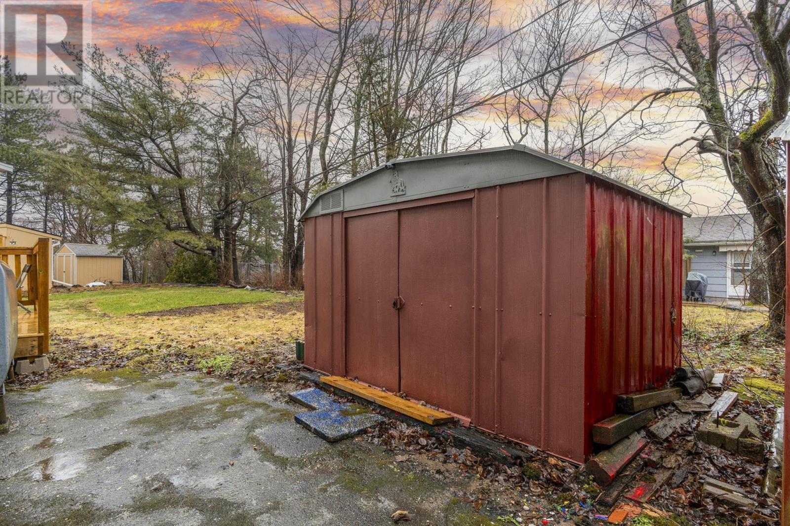 Property 30 of 30 of 7 Palisade Place