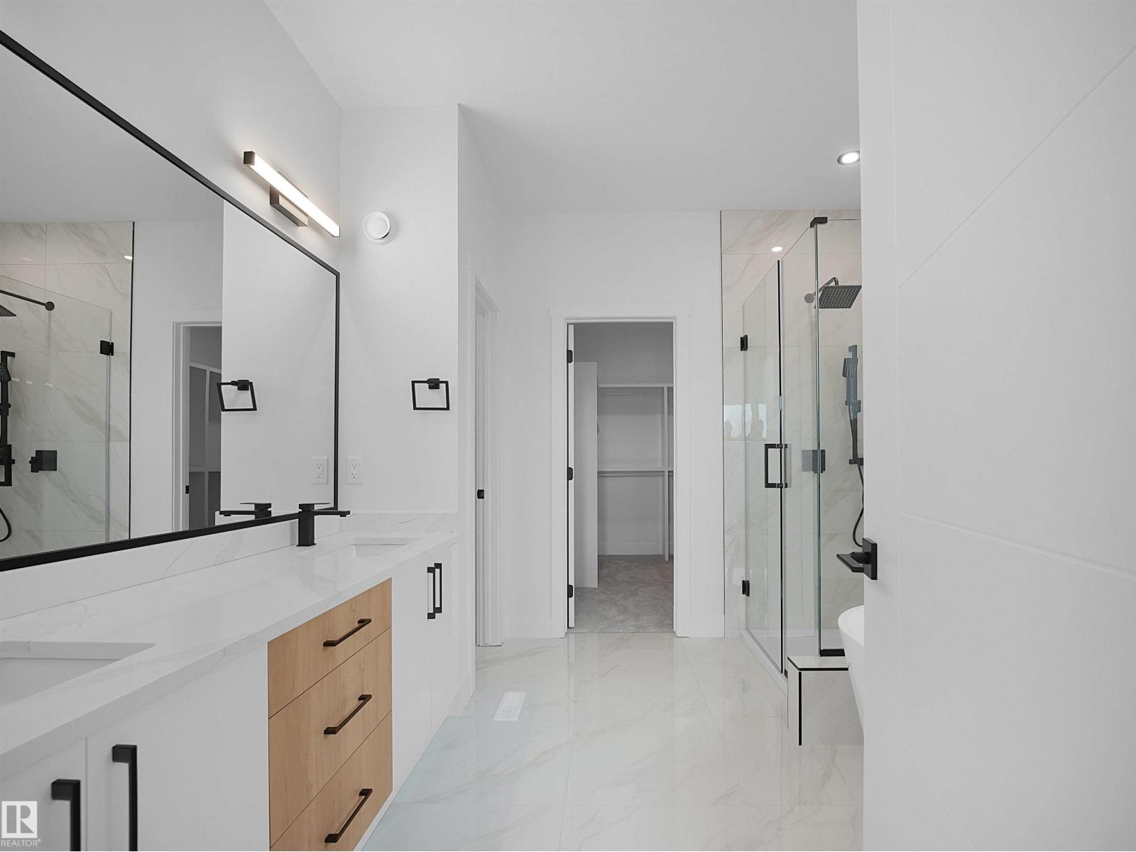 165 EDGEWATER CI — photo 34