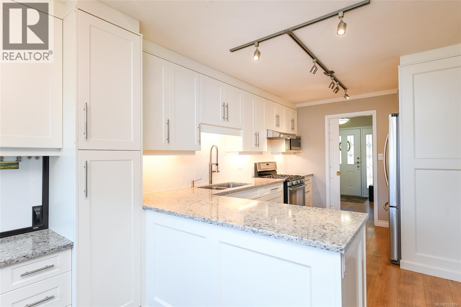 2175 Bolt Ave, Comox