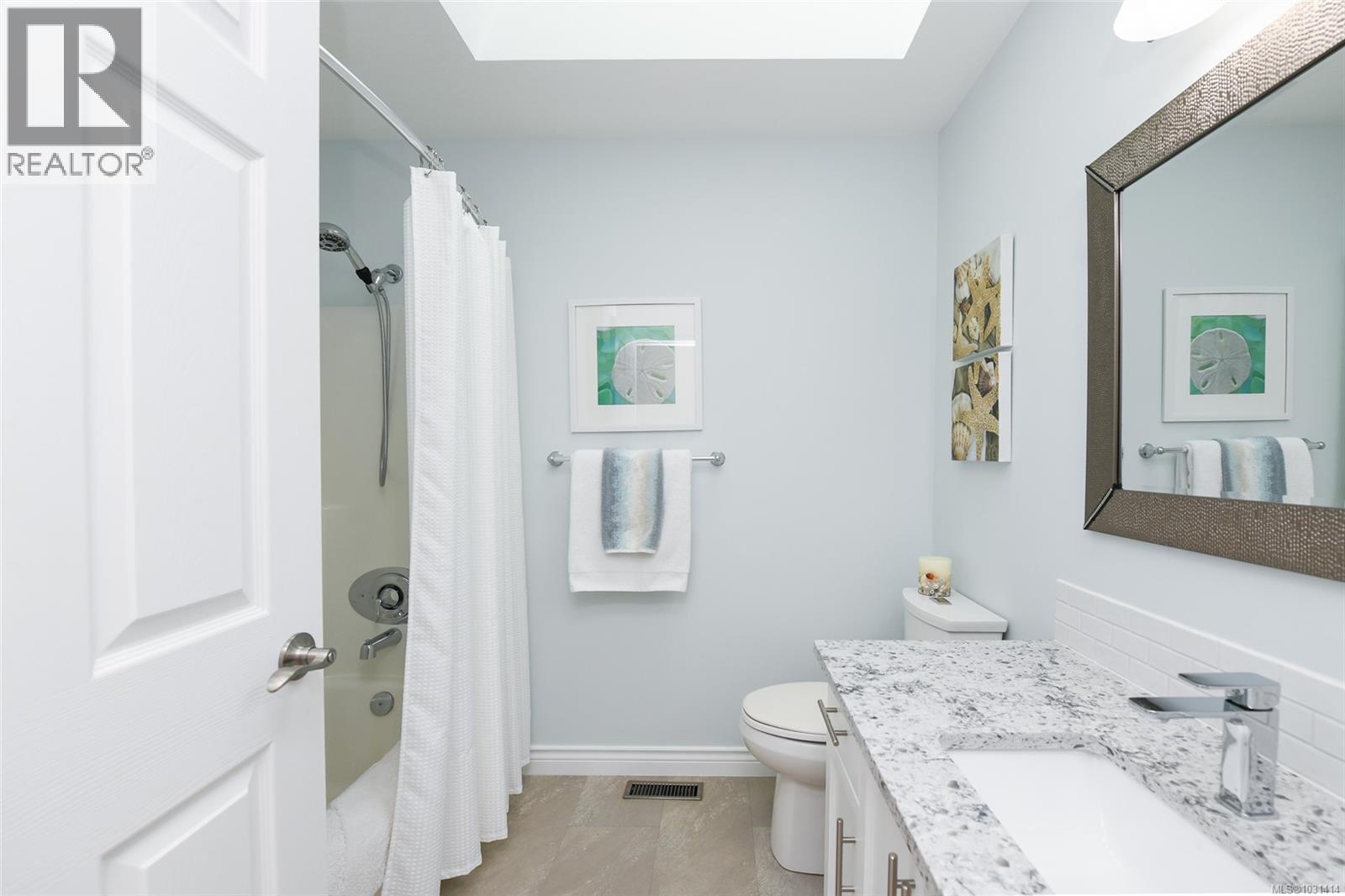 2175 Bolt Ave, Comox