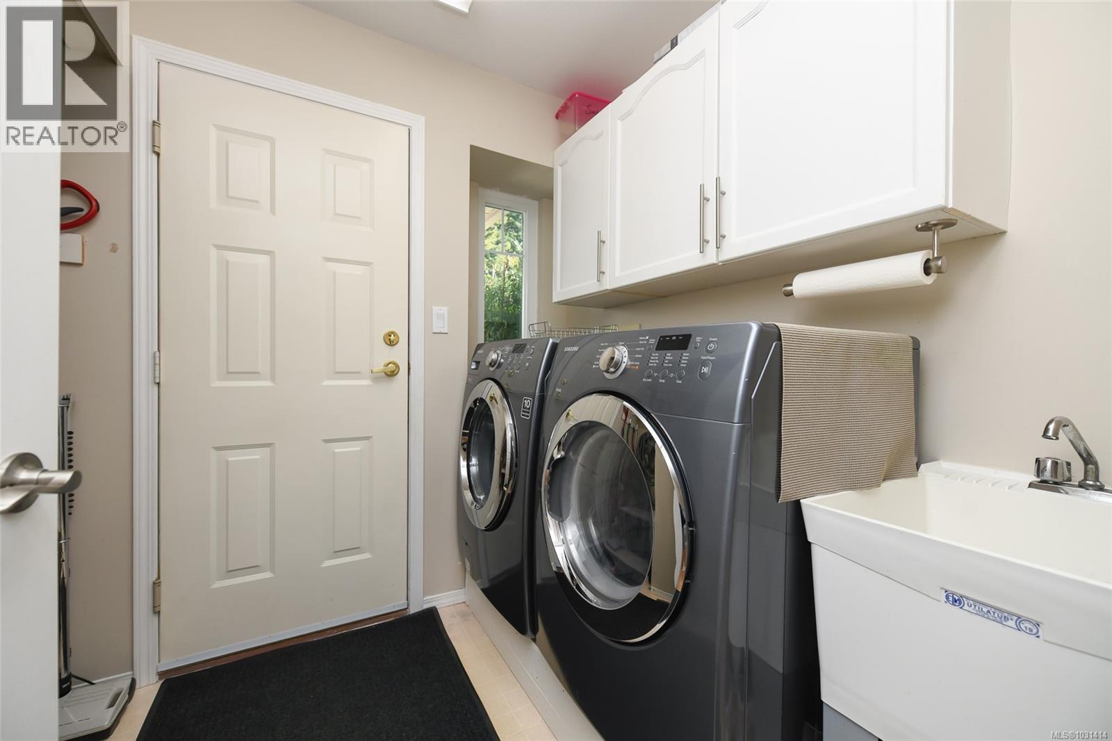 2175 Bolt Ave, Comox