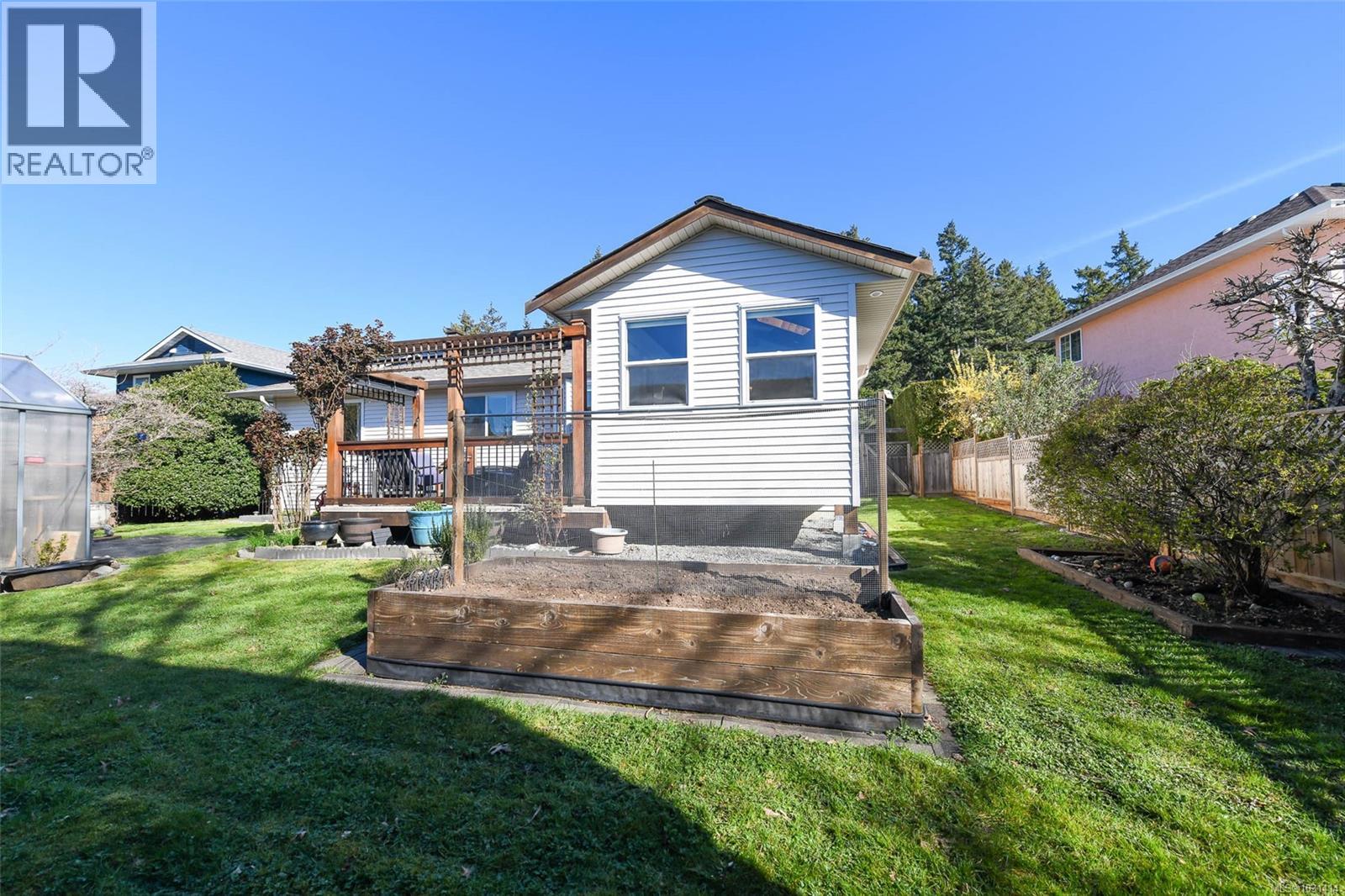 2175 Bolt Ave, Comox