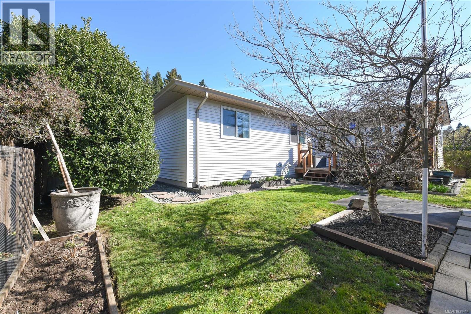 2175 Bolt Ave, Comox