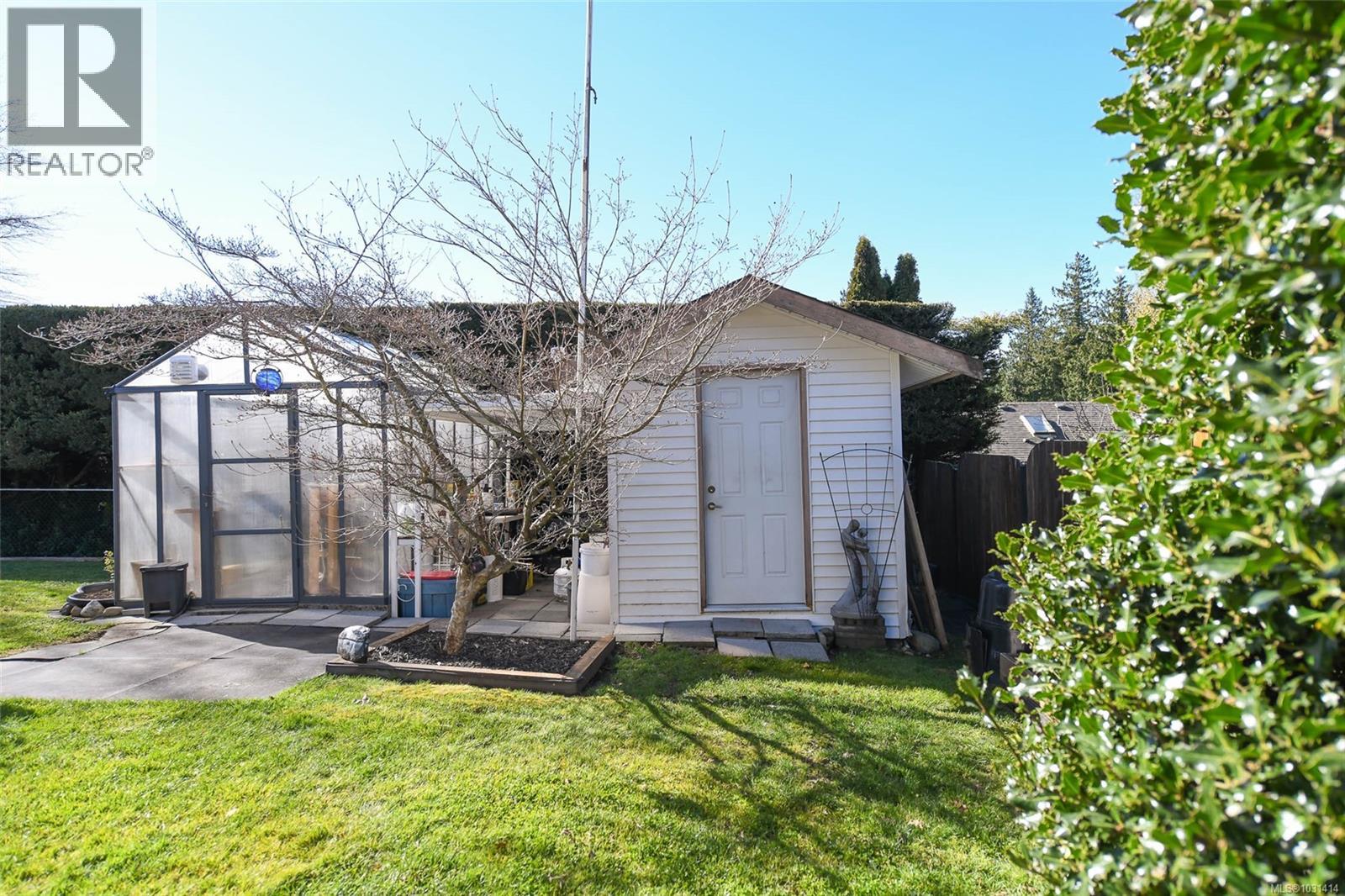 2175 Bolt Ave, Comox