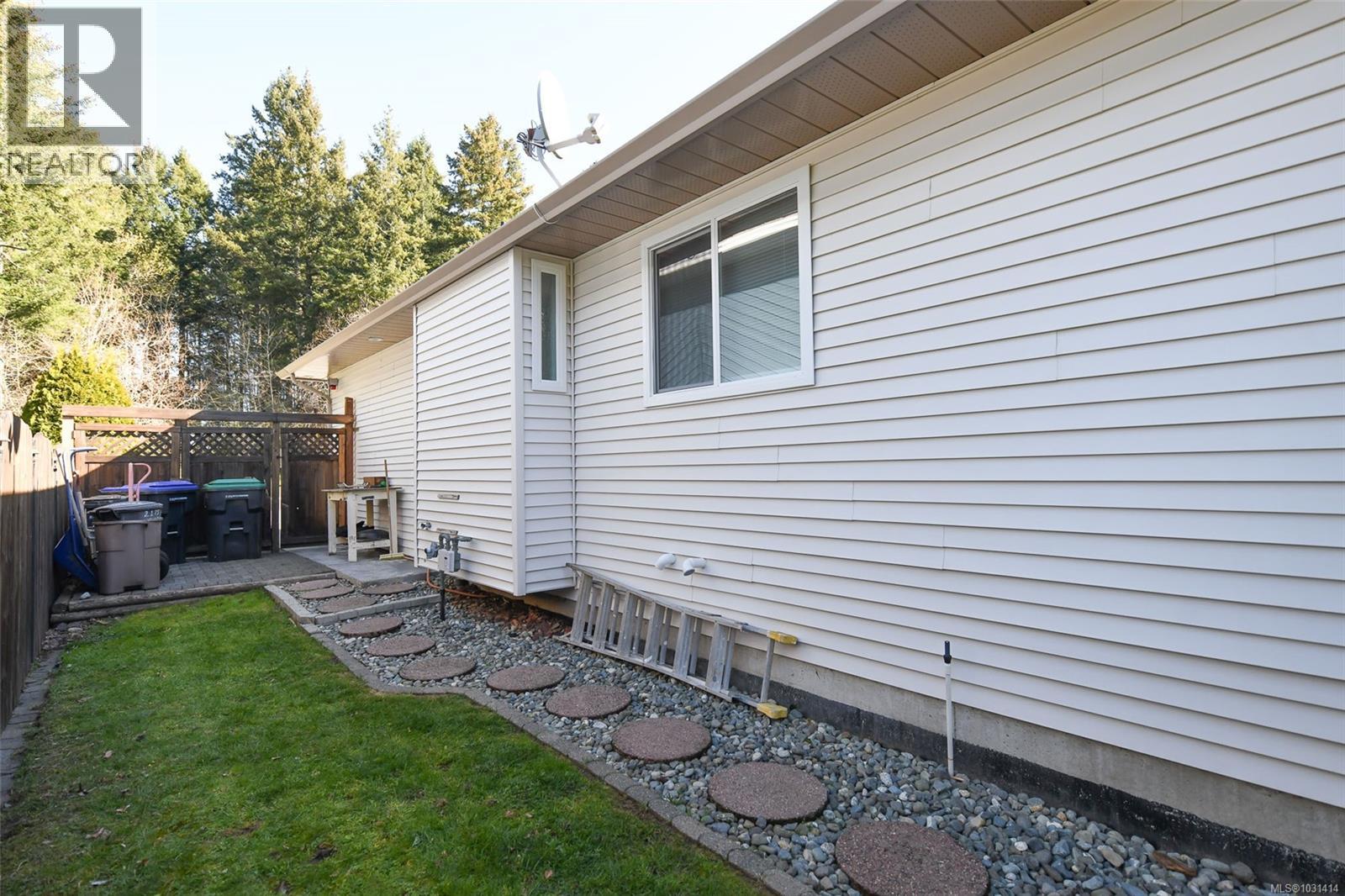 2175 Bolt Ave, Comox