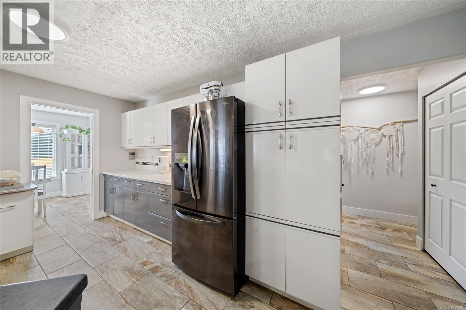 212 Cowichan Ave E, Lake Cowichan