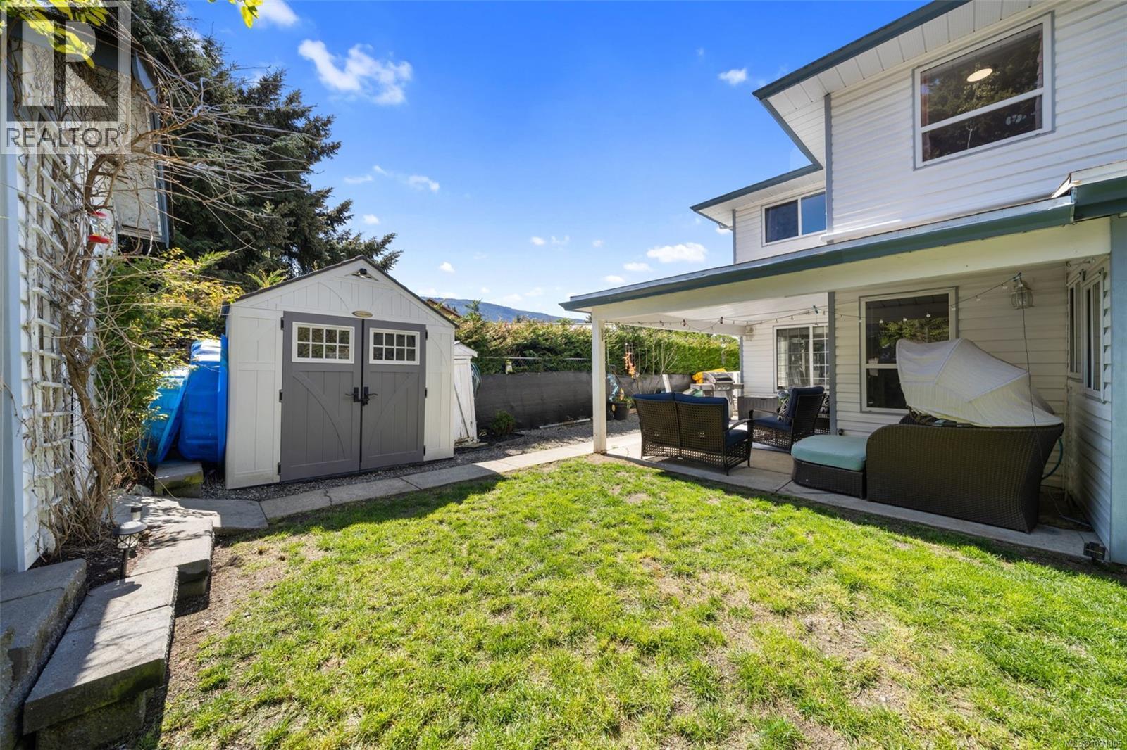 212 Cowichan Ave E, Lake Cowichan