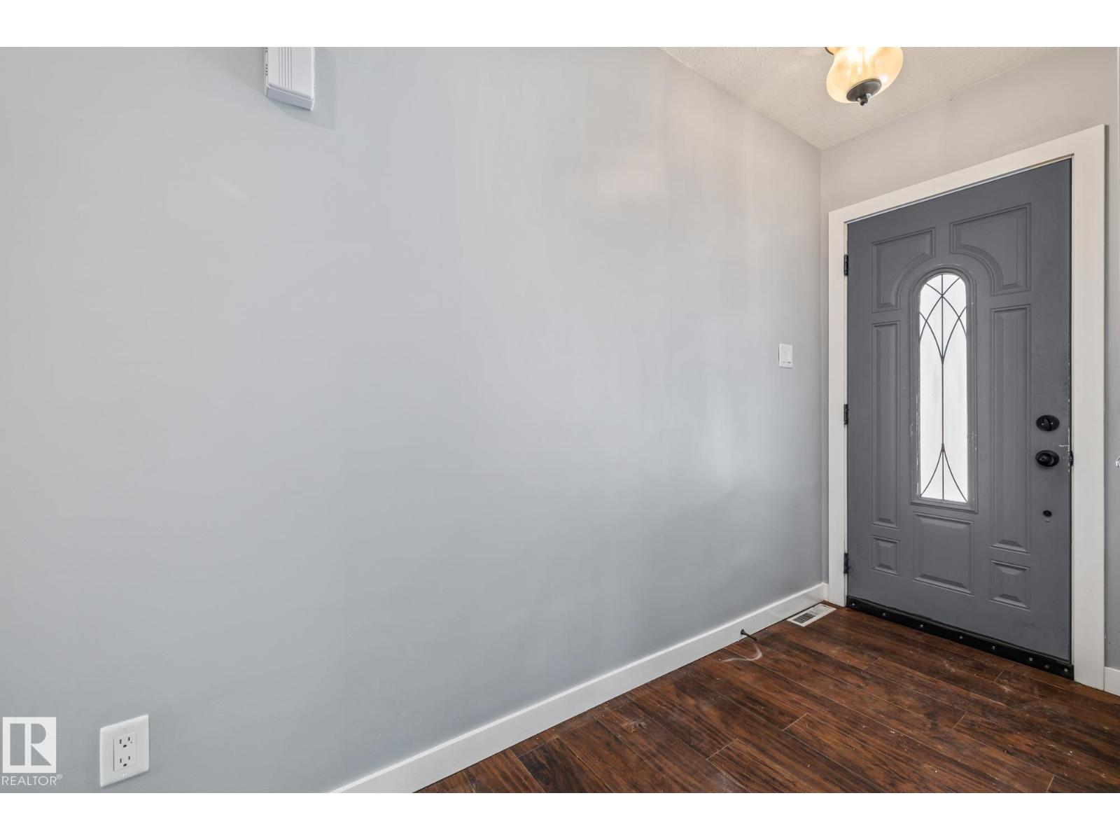 13608 137 ST NW, Edmonton