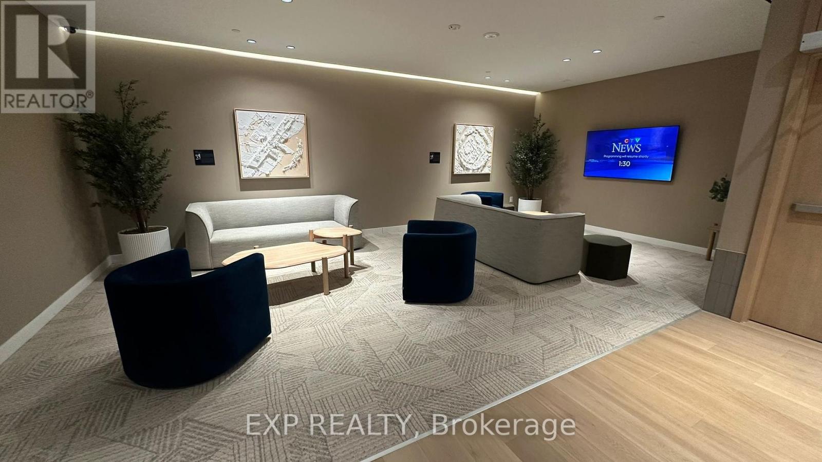 4212 - 395 SQUARE ONE DRIVE