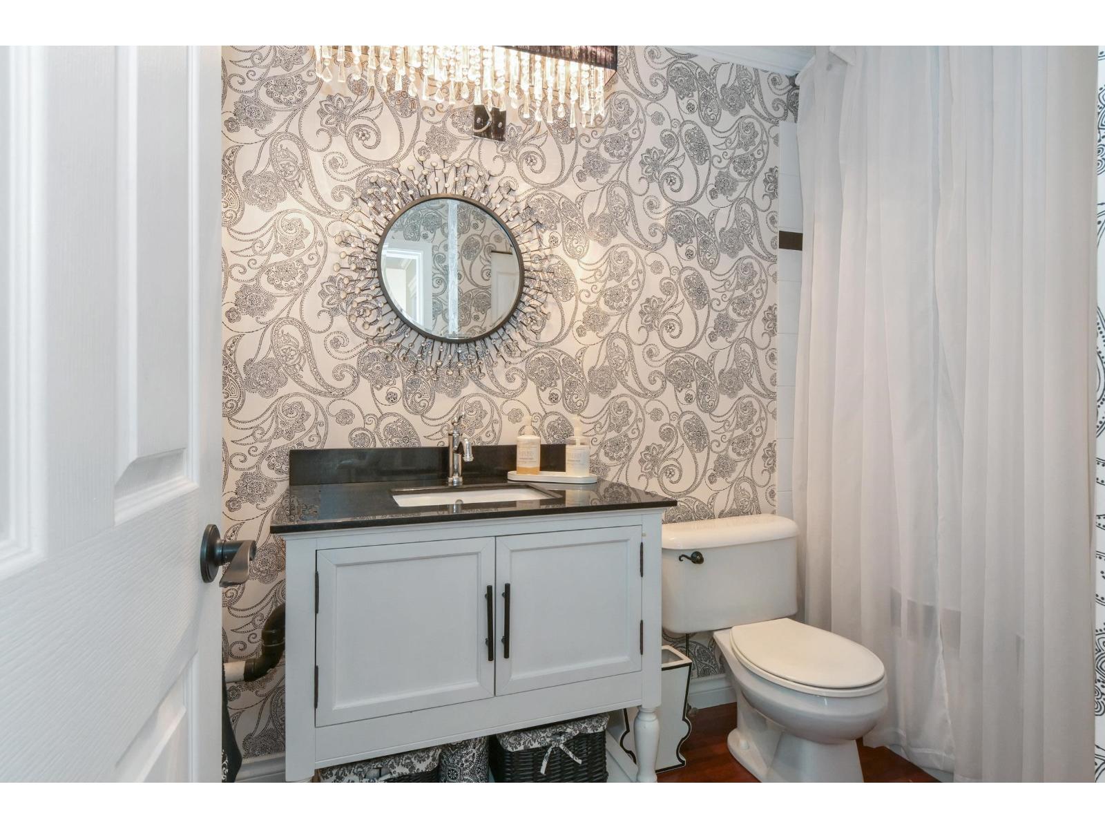 18 16888 80 AVENUE, Surrey