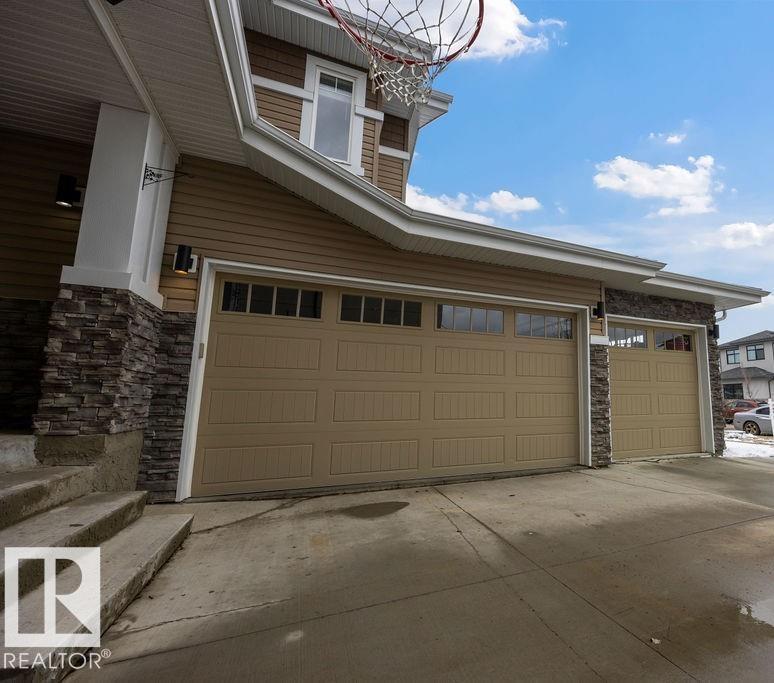 3128 58 AV NE - 3