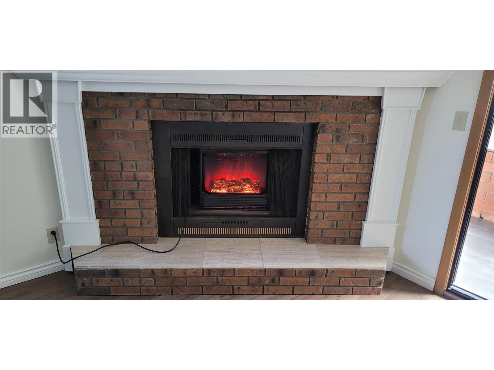 #114 1075 BERNARD AVENUE - 14