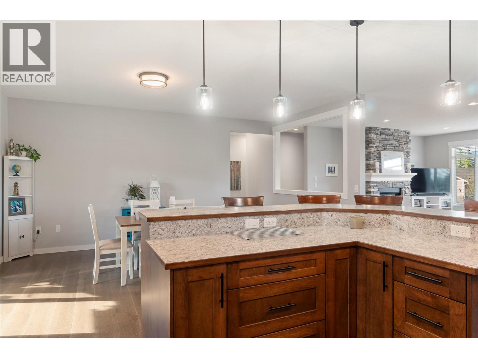 1120 24 Street SE - 9