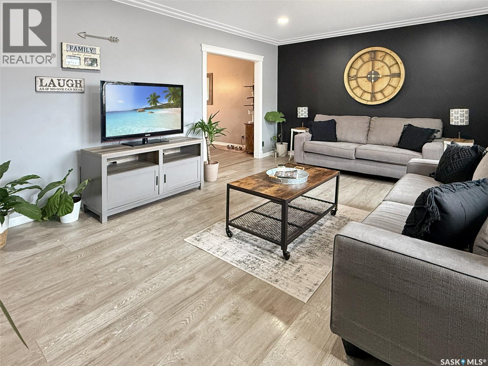 Single Family House for Sale in  th AVENUE NW Swift Current 