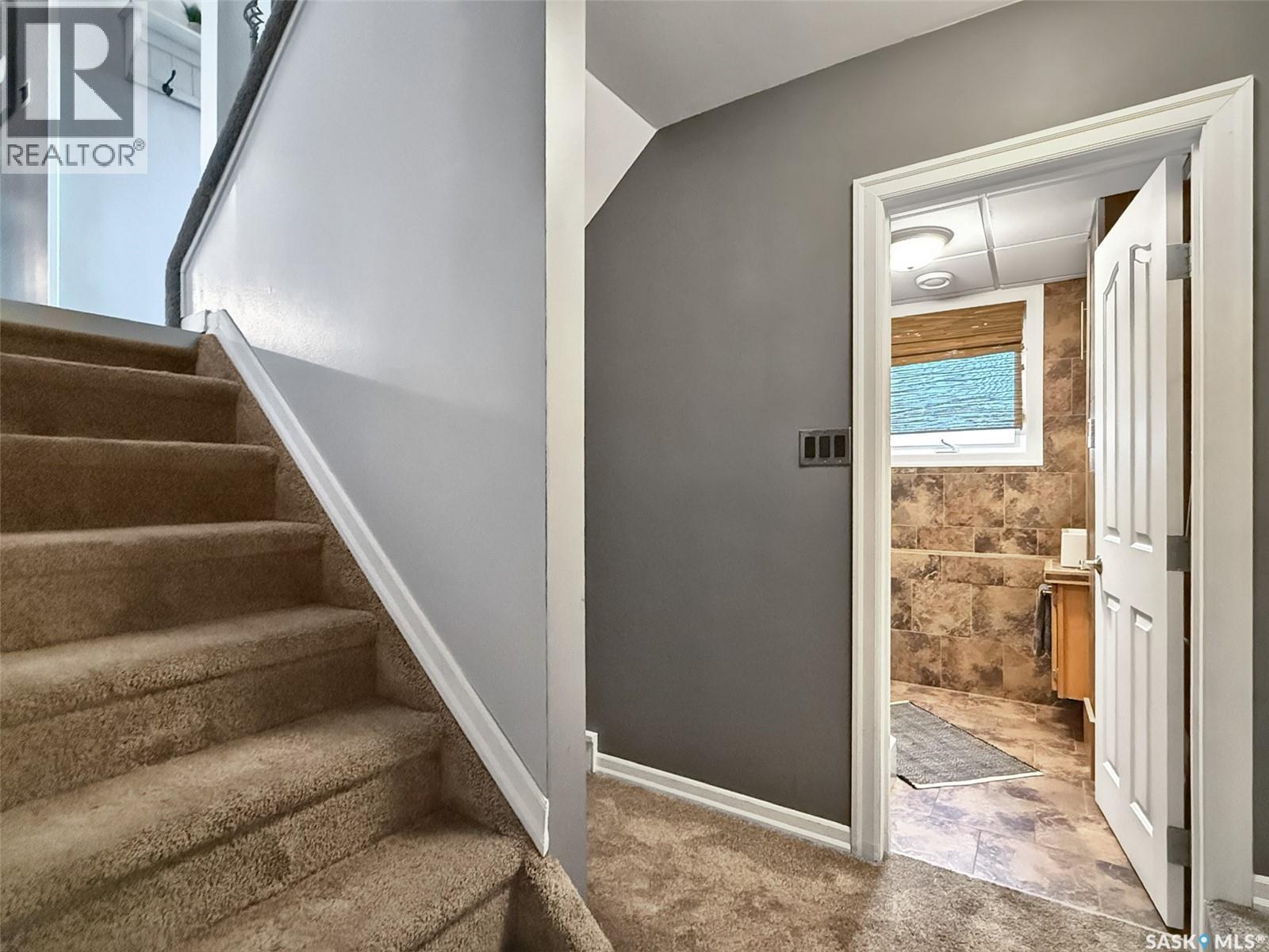 Single Family House for Sale in  th AVENUE NW Swift Current 