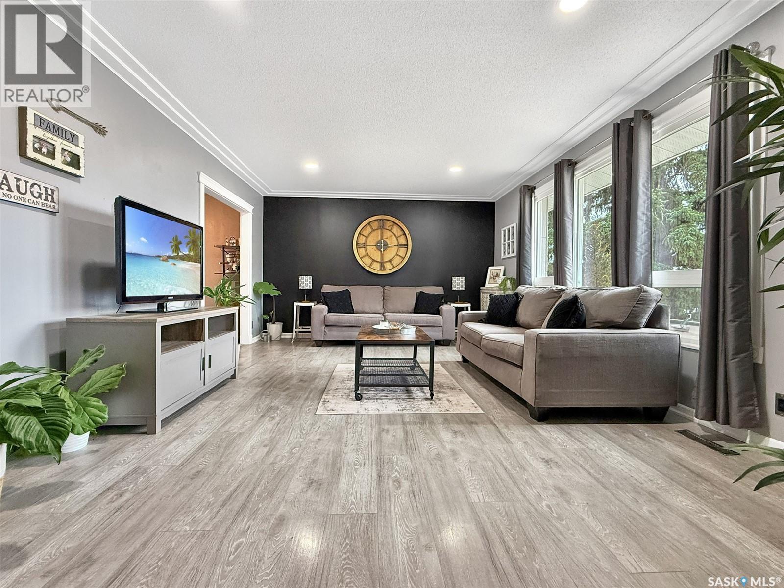 Single Family House for Sale in  th AVENUE NW Swift Current 