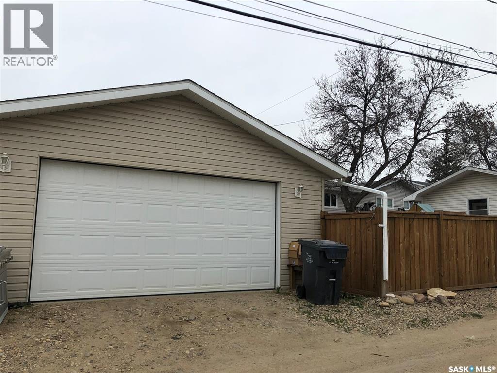 Single Family House for Sale in  th AVENUE NW Swift Current 