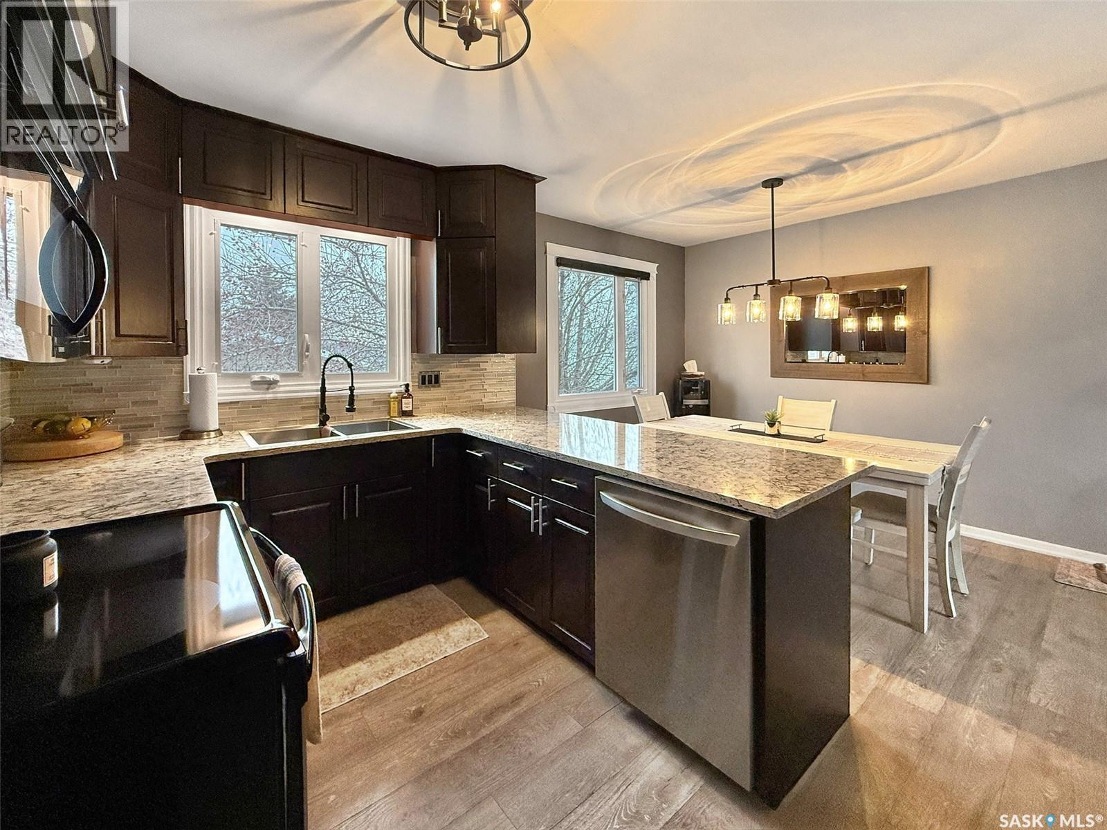 Single Family House for Sale in  th AVENUE NW Swift Current 