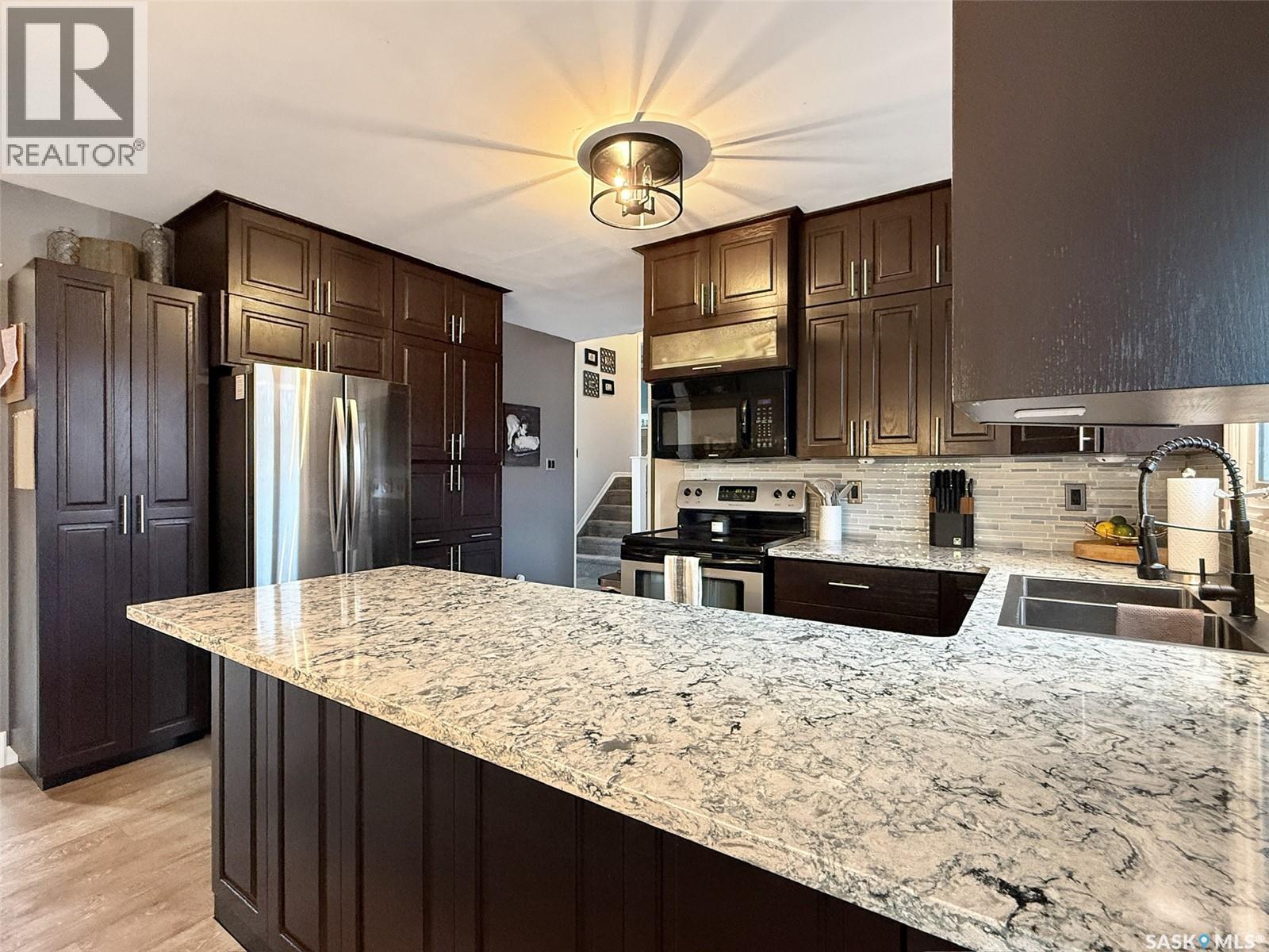 Single Family House for Sale in  th AVENUE NW Swift Current 