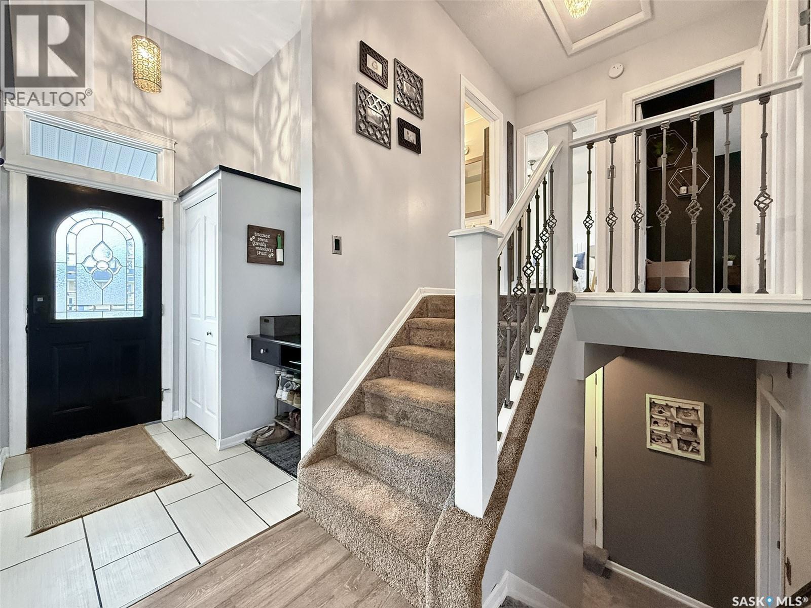 Single Family House for Sale in  th AVENUE NW Swift Current 