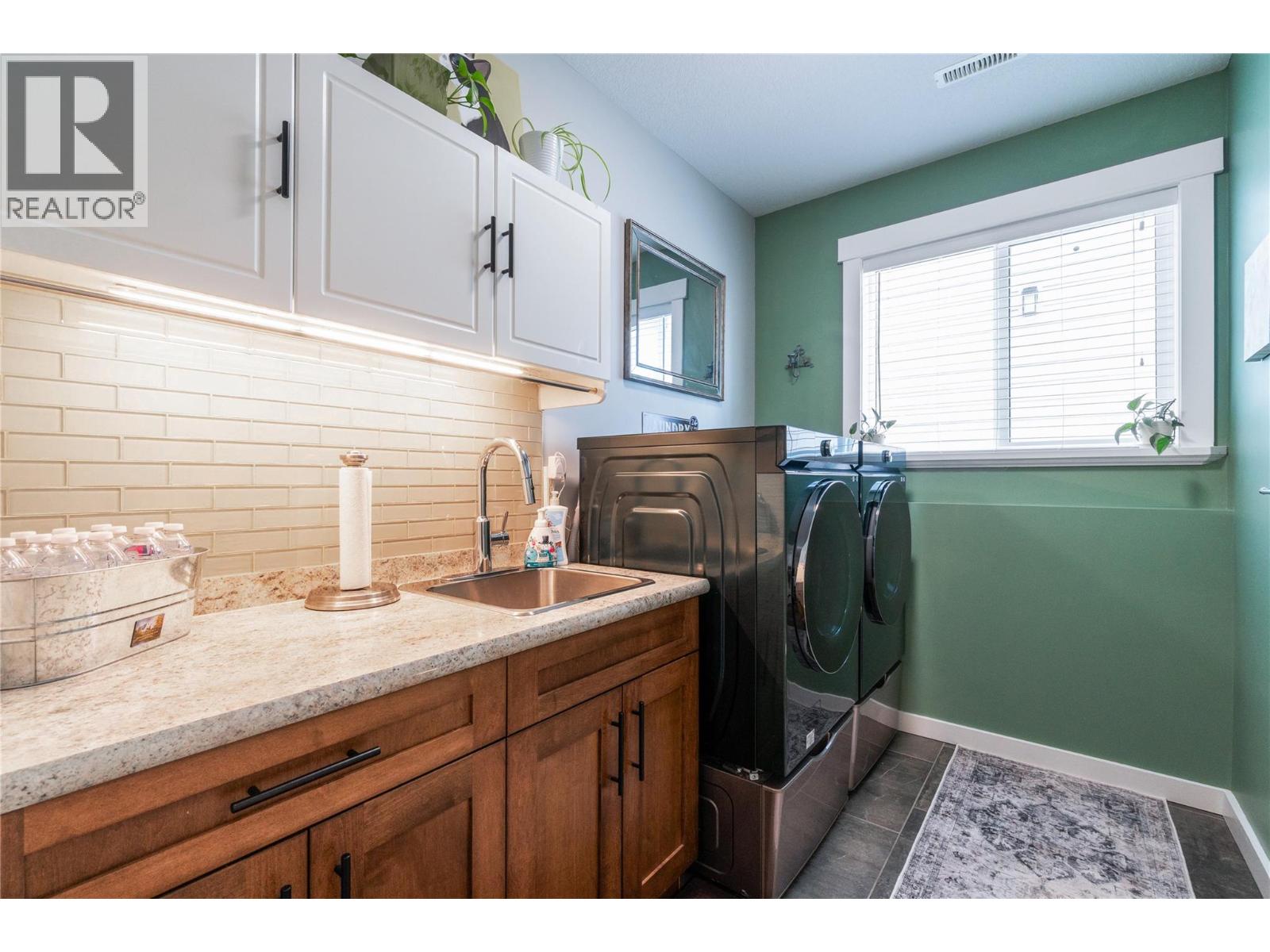 1120 24 Street SE - 37