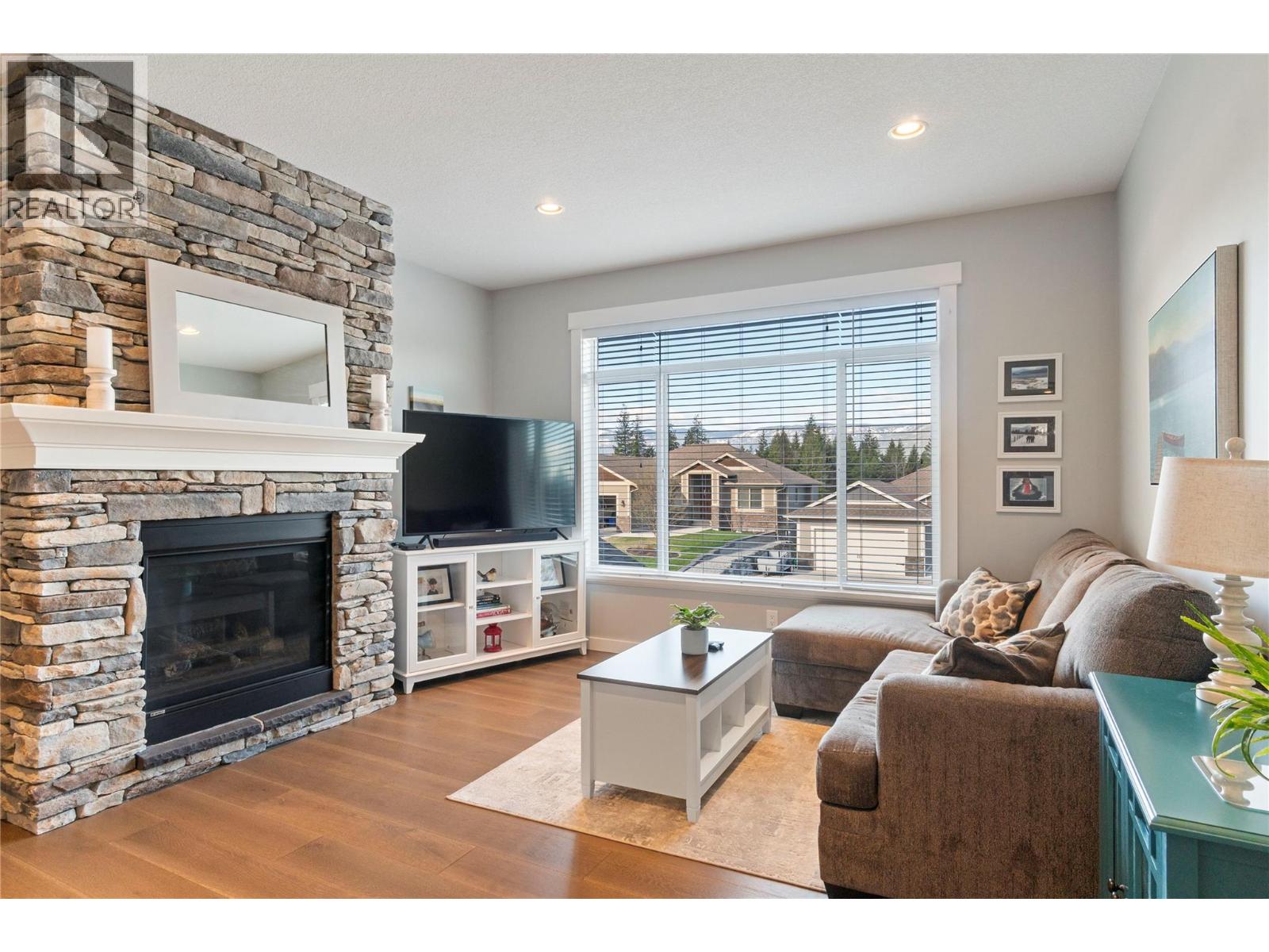 1120 24 Street SE - 20