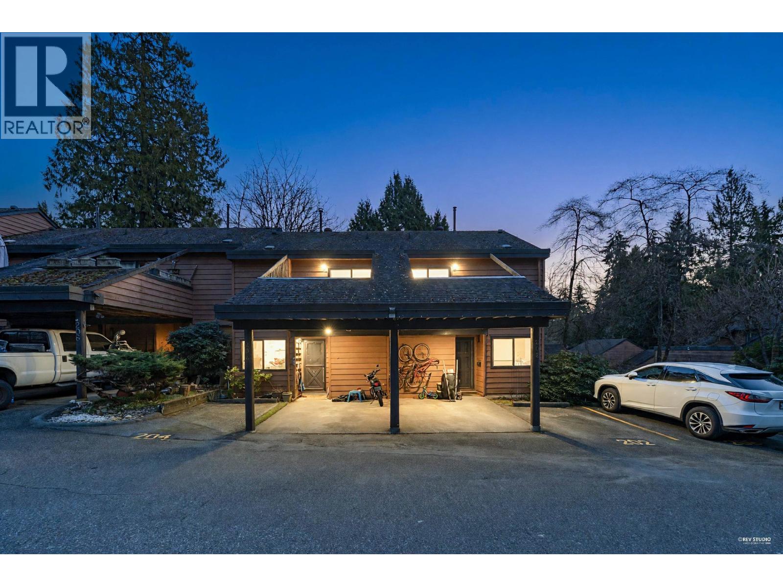 202 CARDIFF WAY, Port Moody