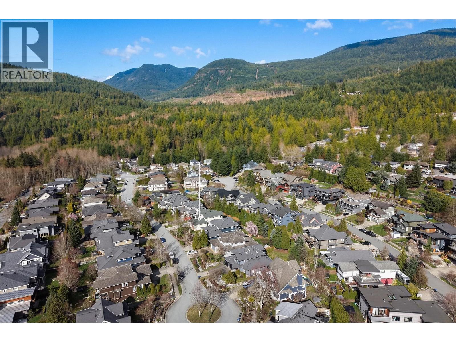 1012 CONDOR PLACE, Squamish