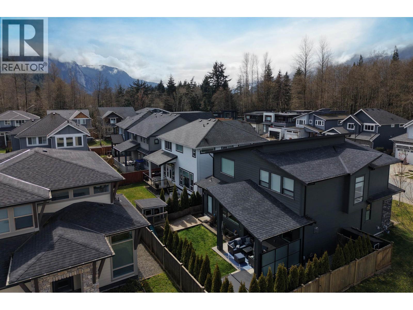 39226 FALCON CRESCENT, Squamish