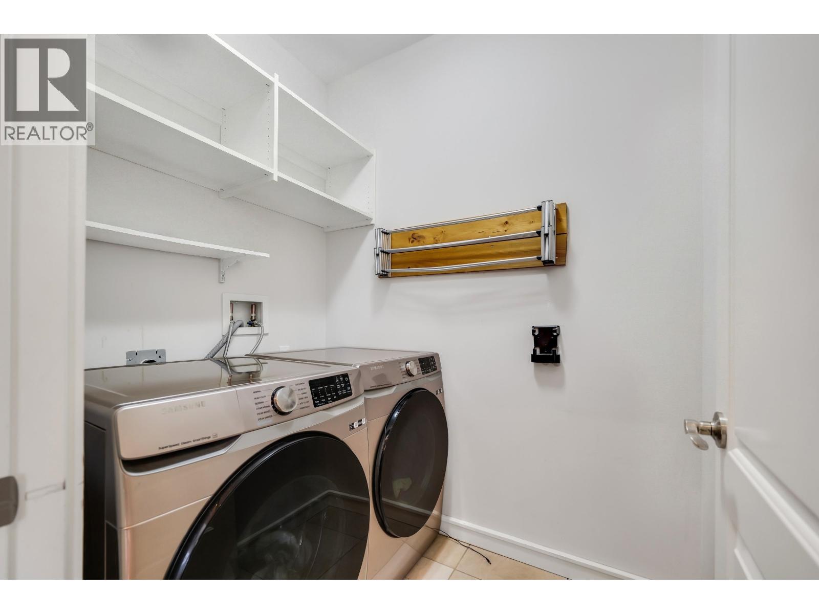 1012 CONDOR PLACE, Squamish