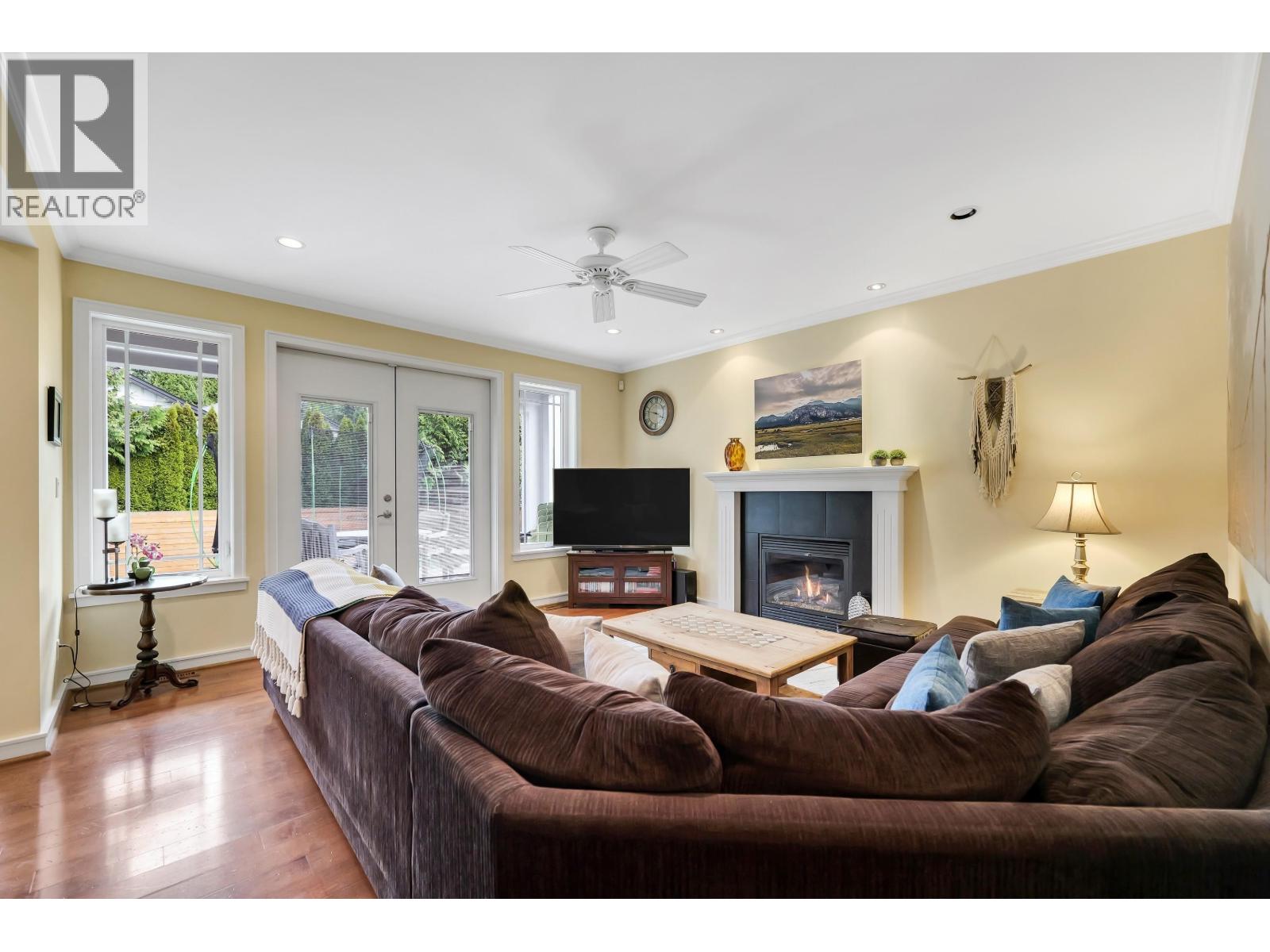 1012 CONDOR PLACE, Squamish