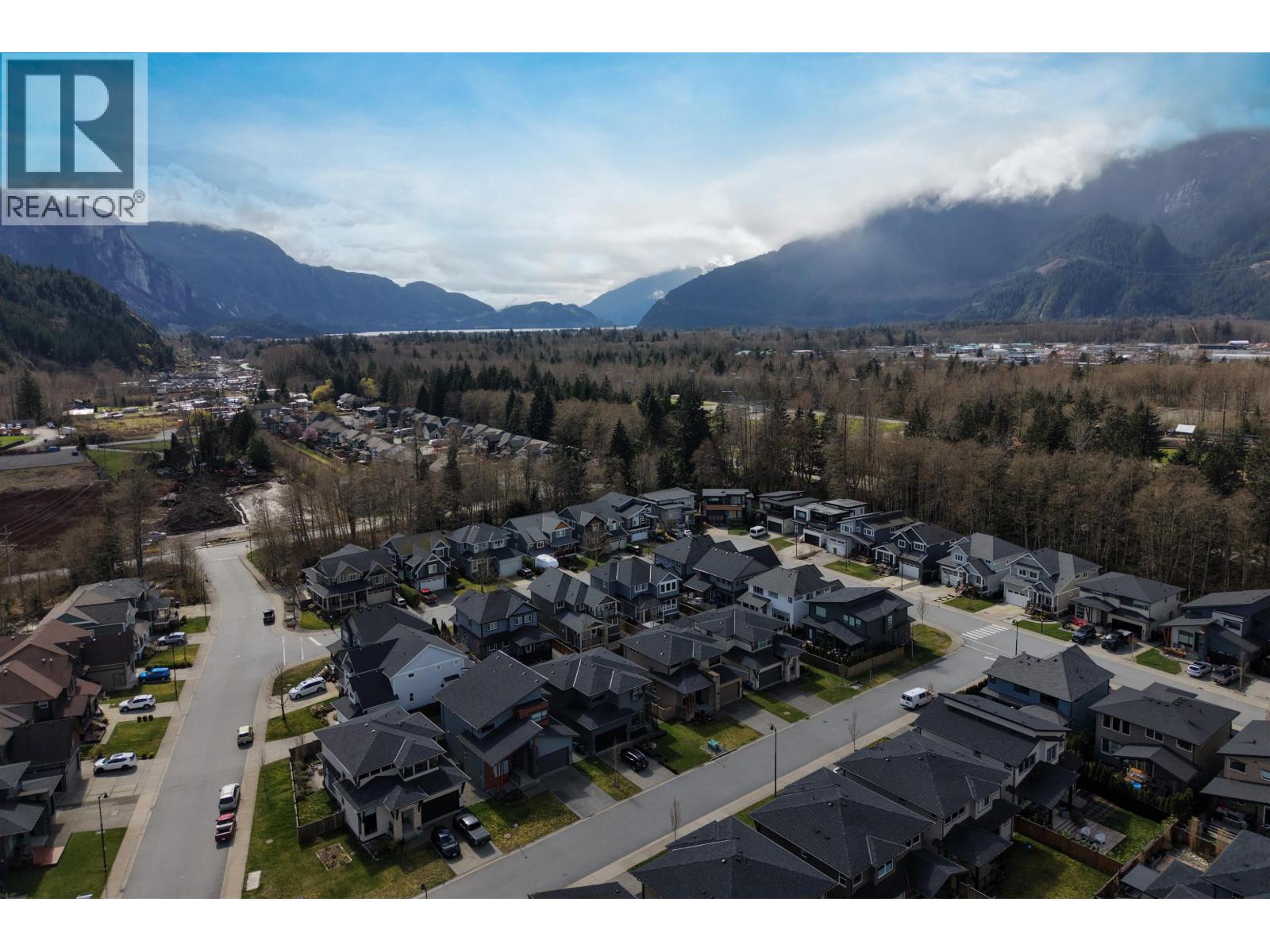 39226 FALCON CRESCENT, Squamish
