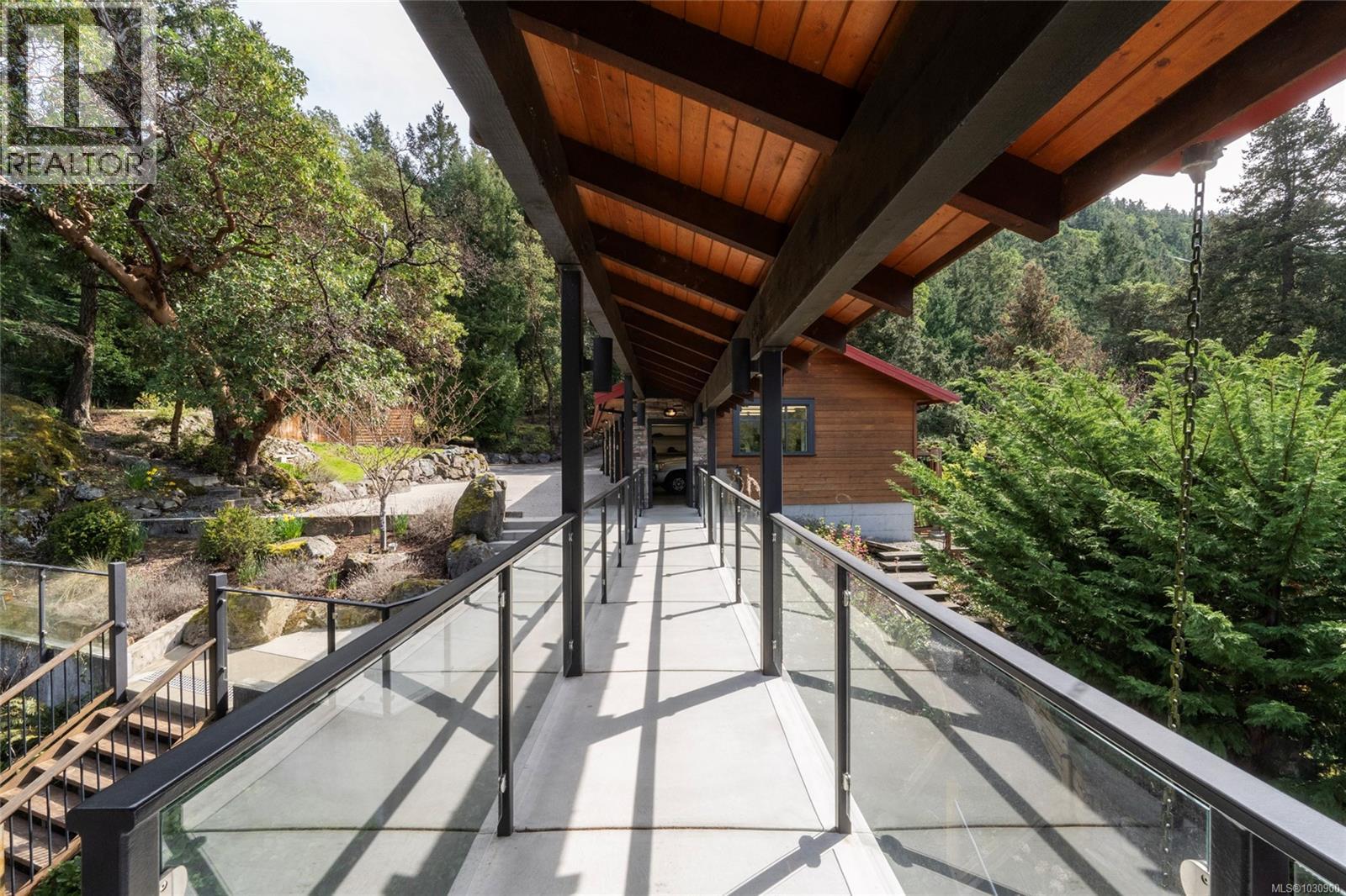 6966 Mark Lane, Central Saanich