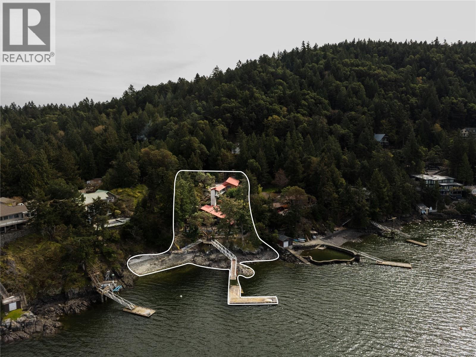 6966 Mark Lane, Central Saanich