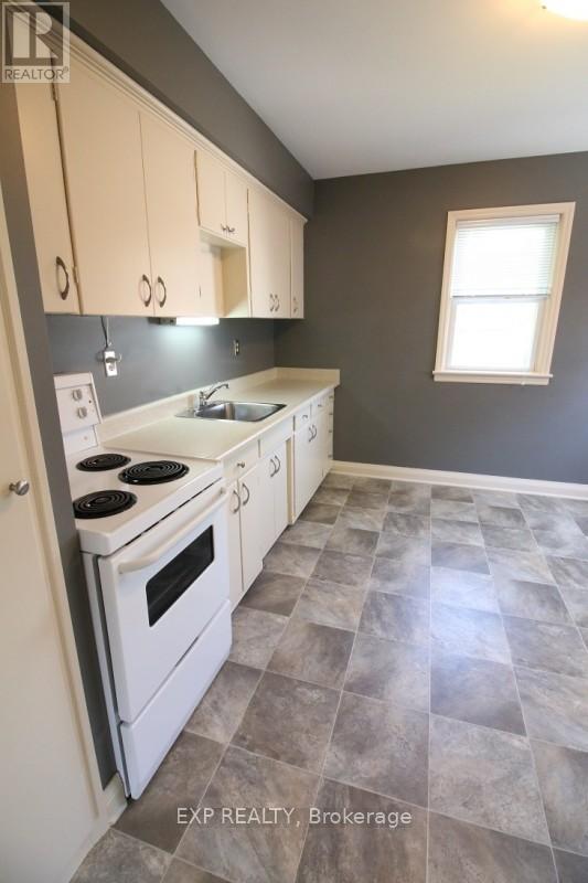 106 HAIG STREET - 4