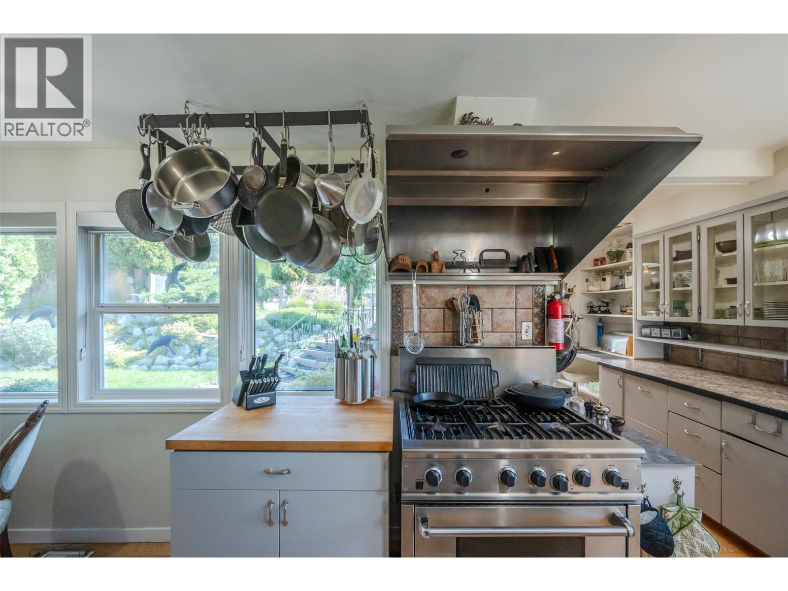 153 Lower Bench Road, Penticton